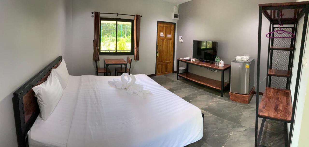 D-2 Home Chanthaburi Extérieur photo